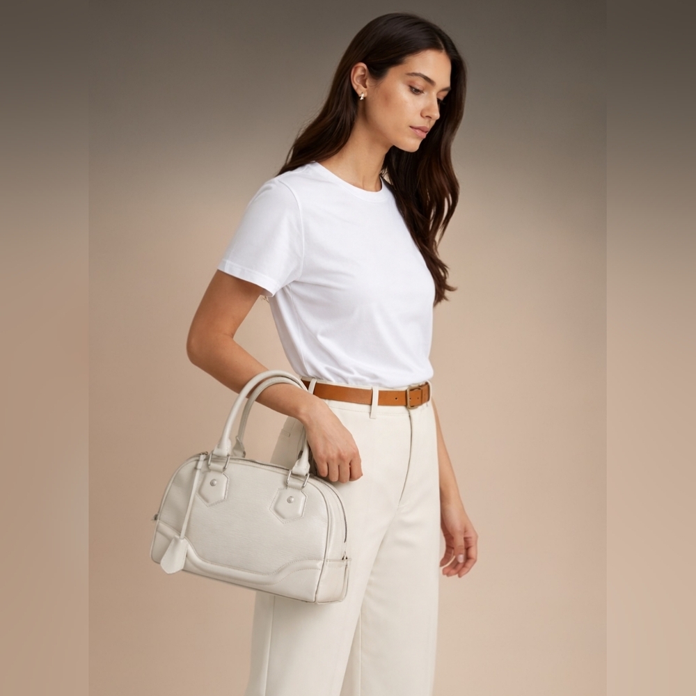 Louis Vuitton Ivory Epi Bowling Montaigne PM With Silver Lock And Two Keys - Picture 2 of 16